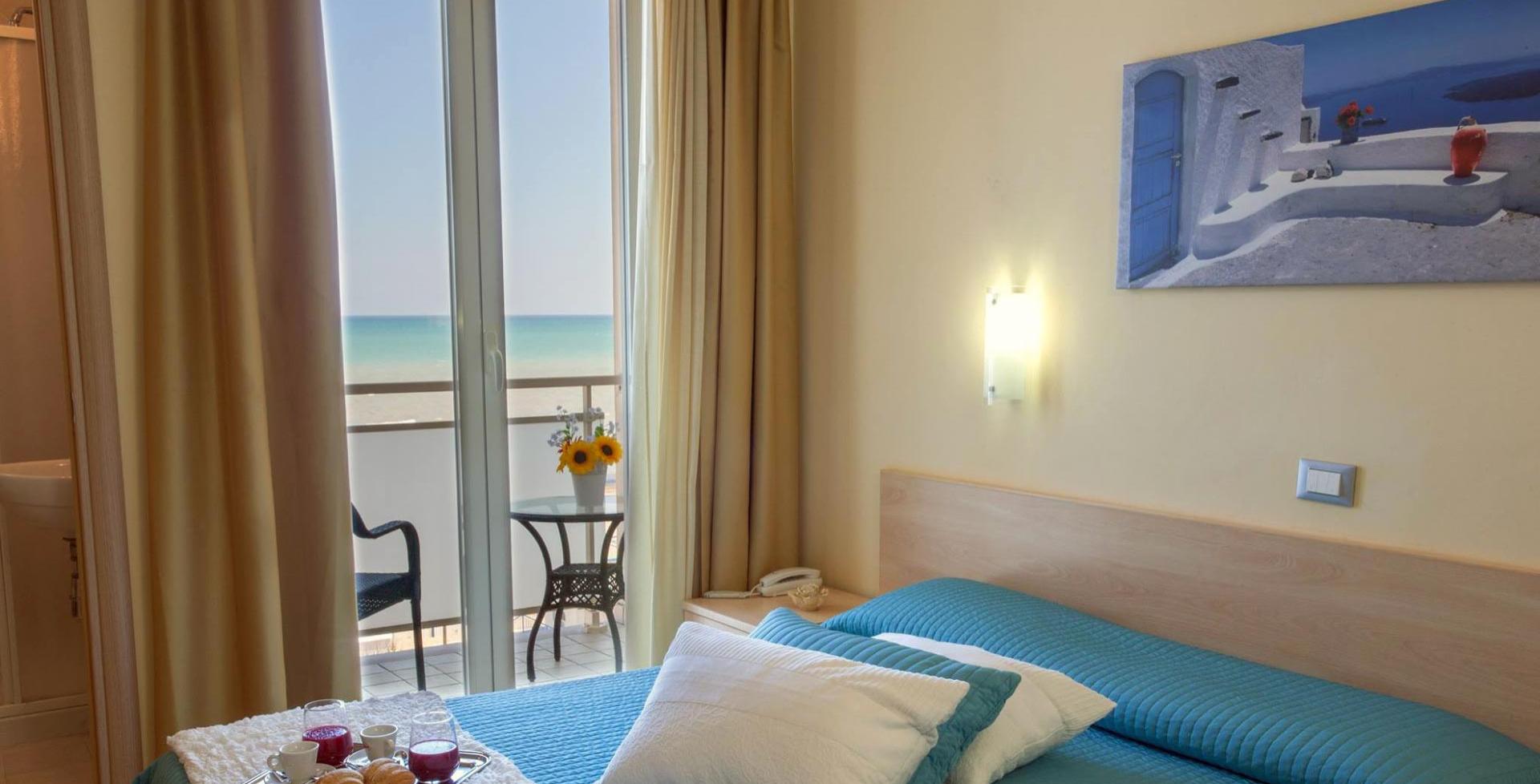 hotelcaggiari en spring-long-weekends-offer-in-hotel-in-senigallia-by-the-sea 012