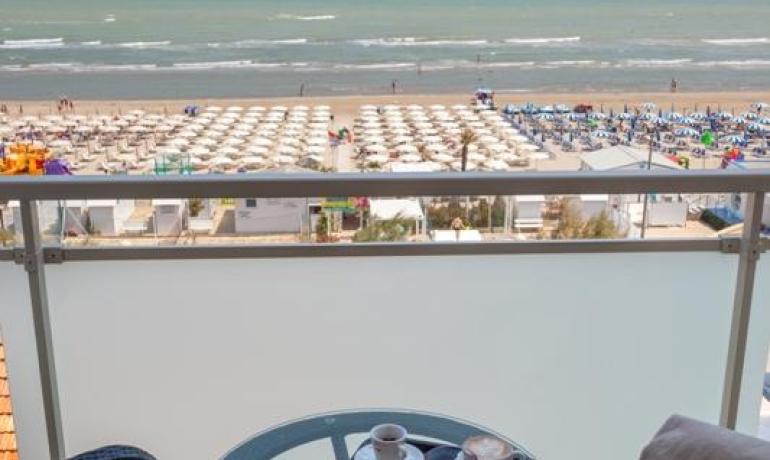 hotelcaggiari it offerta-vacanza-maggio-hotel-senigallia 008