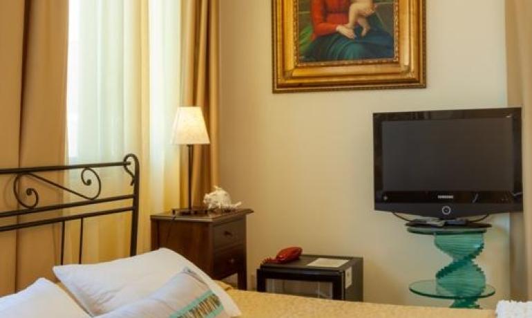 hotelcaggiari it offerta-vacanza-maggio-hotel-senigallia 009