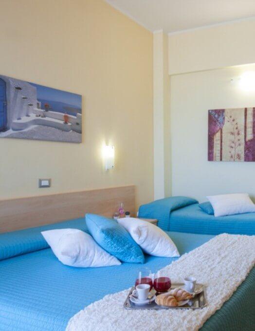 hotelcaggiari de zimmer-meerblick-hotel-senigallia-3-sterne 014