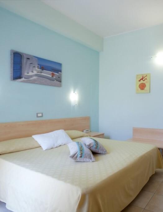 hotelcaggiari en sea-view-rooms-3-star-hotel-senigallia 012