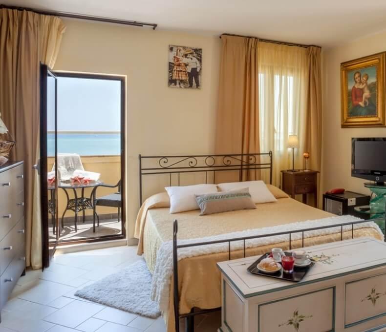 hotelcaggiari en sea-view-rooms-3-star-hotel-senigallia 017